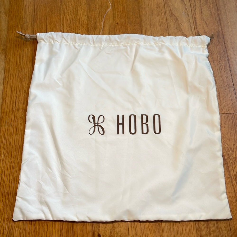 HOBO dust bag. 15”x15”. Cream with tan.